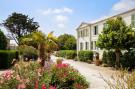 VakantiehuisFrankrijk - : Residence Le Palais des Gouverneurs St Martin-de-R