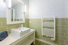 Holiday homeFrance - : Residence Le Palais des Gouverneurs St Martin-de-R