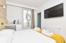 Holiday homeFrance - : DP-75-JAVEL-8A