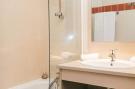 Holiday homeFrance - : Terres de France - Appart'Hotel le Splendid