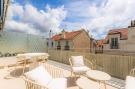 Holiday homeFrance - : Sublime Fully Renovated 2 Bedroom Apartment In Cen