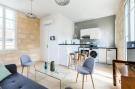 Holiday homeFrance - : Superbe Appartement En Plein Cœur Des Chartrons