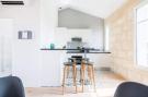 Holiday homeFrance - : Superbe Appartement En Plein Cœur Des Chartrons