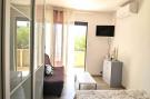 Holiday homeFrance - : Location de Vacances Balaruc-les-Bains 581