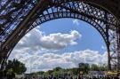 VakantiehuisFrankrijk - : Cocon Avec Terrasse Au Pied De La Tour Eiffel