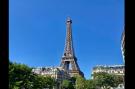 VakantiehuisFrankrijk - : Cocon Avec Terrasse Au Pied De La Tour Eiffel