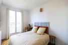 Holiday homeFrance - : Lumineux Appartement Sur Les Toits De Paris