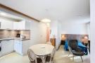 Holiday homeFrance - : Location de Vacances Lamalou-les-Bains 77