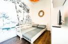 Holiday homeFrance - : Superbe Appartement Avec Patio Au Centre De Biarri