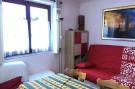 Holiday homeFrance - : Maison Familiale En Rdc Avec Balcon Jardin Wi Fi