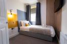 Holiday homeGreat Britain - : 2 Bedroom Apartment 1 Double Bed 1 Single Bed Shie