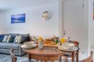 VakantiehuisGroot-Brittannië - : Sunset View One Bedroom Apartment