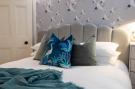 Holiday homeGreat Britain - : 3 Bedroom Apartment 4 Bathroom Liverpool New Stree