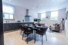 FerienhausGrossbritannien - : 4 Bedroom Apartment 2 Bathroom Hungerford Road