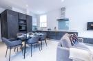 FerienhausGrossbritannien - : 4 Bedroom Apartment 2 Bathroom Hungerford Road