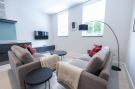 FerienhausGrossbritannien - : 3 Bedroom Apartment 25 Bathroom Hungerford Road