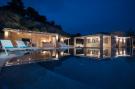 Holiday homeGreece - Peloponese: Elegant Villa Apolonas