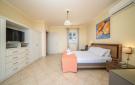 VakantiehuisGriekenland - : 12 Suites Boutique Suites