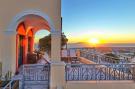 Holiday homeGreece - : Villa, Fira-Archipel Mansion