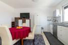 FerienhausKroatien - : Apartment Hrzic Andre