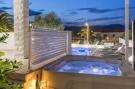 FerienhausKroatien - : Marina Jacuzzi  Apartment  C