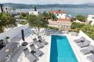 FerienhausKroatien - : Marina Jacuzzi  Apartment  C