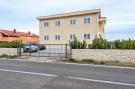 VakantiehuisKroatië - : Apartment Pasman with a beautiful sea view 1