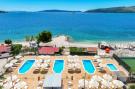 FerienhausKroatien - : Apartments Medena Trogir - Seget Donji - A2plus1 S