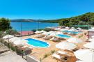 FerienhausKroatien - : Apartments Medena Trogir - Seget Donji - B4plus1 S