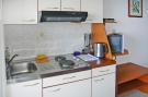 Holiday homeCroatia - Eastern Croatia: Apartments im Haus Ivan, Omis-A4 (AP 2+2)