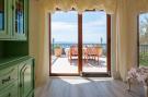 FerienhausKroatien - : Villa Amare Makarska - E6 circa 150 qm für max 6 P