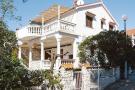 VakantiehuisKroatië - Oost Kroatië: Apartments Sunday Kozino  A4 - 42 qm EG 3-4 Pers