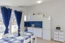 Holiday homeCroatia - Eastern Croatia: Fortune apartments, Pirovac-A3