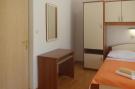 Holiday homeCroatia - Eastern Croatia: Apartment im Haus Pink Starigrad Paklenica SD17-A0