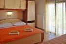 Holiday homeCroatia - Eastern Croatia: Apartment im Haus Pink Starigrad Paklenica SD17-A0