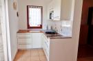 VakantiehuisKroatië - Oost Kroatië: Holiday home Nika Starigrad Paklenica-3-Raum App S