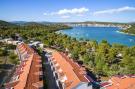 FerienhausKroatien - : Holiday resort Jezera Village, Jezera-2-Raum-App.,