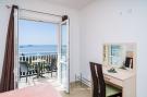 VakantiehuisKroatië - Oost Kroatië: Villa Samba -  Luxury One-Bedroom Apartment with B