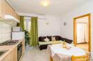 VakantiehuisKroatië - Oost Kroatië: Guest House Fontana - One Bedroom Apartment with B