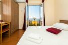 VakantiehuisKroatië - Oost Kroatië: Guest House Fontana - One Bedroom Apartment with B