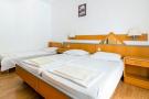 FerienhausKroatien - : Apartments Klis -Studio Apartment with Terrace - 2