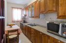 VakantiehuisKroatië - Oost Kroatië: Apartment Paco - Three-Bedroom Apartment with Balc