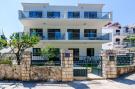 VakantiehuisKroatië - Oost Kroatië: Apartments Garden - One-Bedroom Apartment with Ter