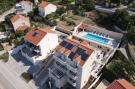 FerienhausKroatien - : Villa Samba - Two-Bedroom Apartment with Terrace a