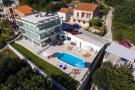 FerienhausKroatien - : Villa Dupcic - Five-Bedroom Villa with Private Poo