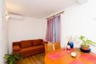 FerienhausKroatien - : Apartments Ereš Zuronja-One-Bedroom Apartment with