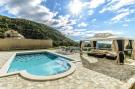 FerienhausKroatien - : Villa Pave - Six-Bedroom Villa with Terrace and Sw