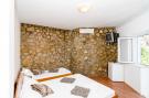 FerienhausKroatien - : Guest House Daniela- Triple Room with Balcony and 