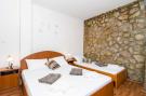 FerienhausKroatien - : Guest House Daniela- Triple Room with Balcony and 