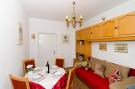 FerienhausKroatien - : Apartment Red Orange - Two-Bedroom Apartment with 